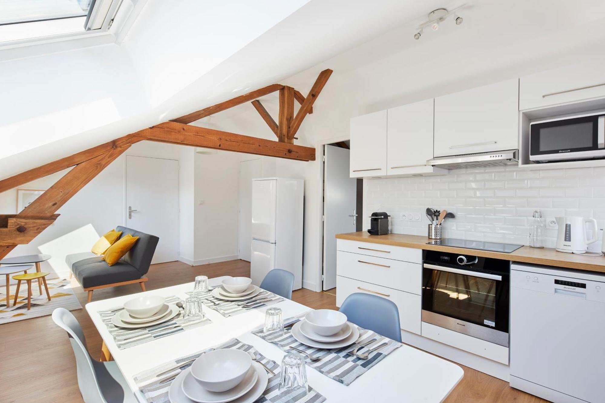 Apartamento Minuit A Paris - Wifi Fibre/Linge/Parking Châteaubriant Exterior foto